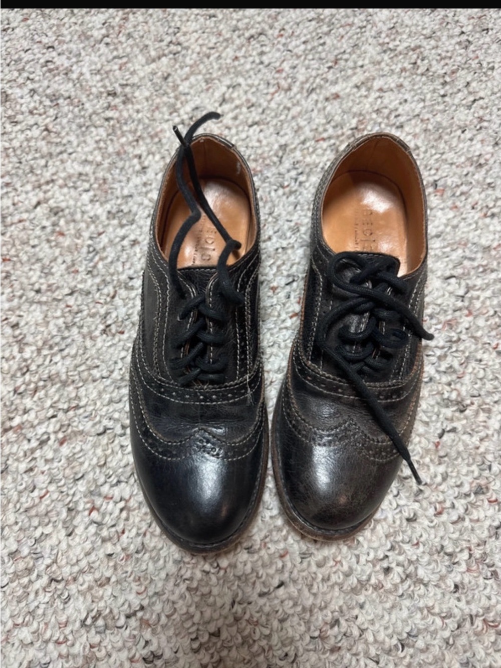 Classic Navy Women’s Wingtip Oxford Shoes